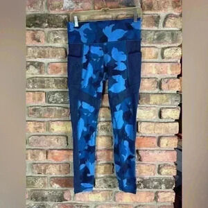 Athleta 7/8 Length Camo Printed Pocket Leggings